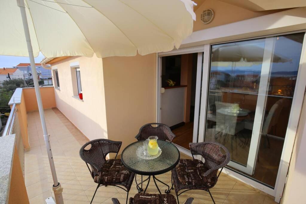Apartman Lara Zadar Buitenkant foto