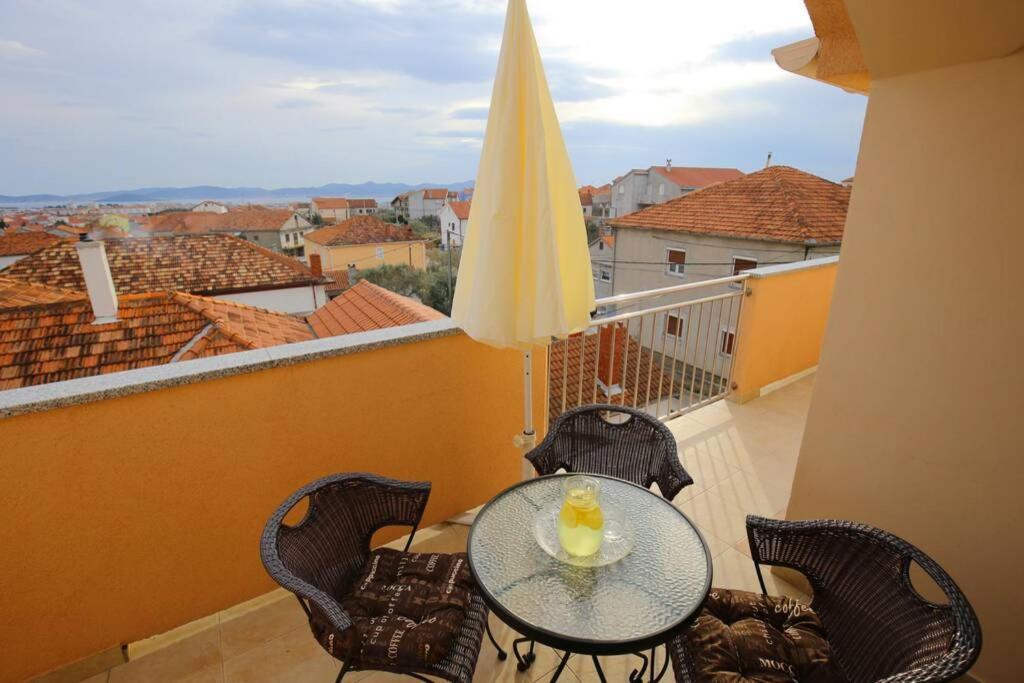 Apartman Lara Zadar Buitenkant foto